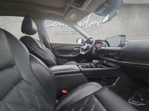 Certified 2023 Nissan Rogue Platinum image 24