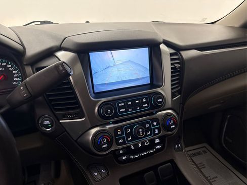 Used 2019 Chevrolet Tahoe LT w/ Luxury Package RWD image 39