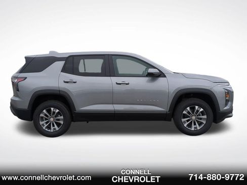 Used 2026 Chevrolet Equinox LT w/ Convenience Package II FWD image 4