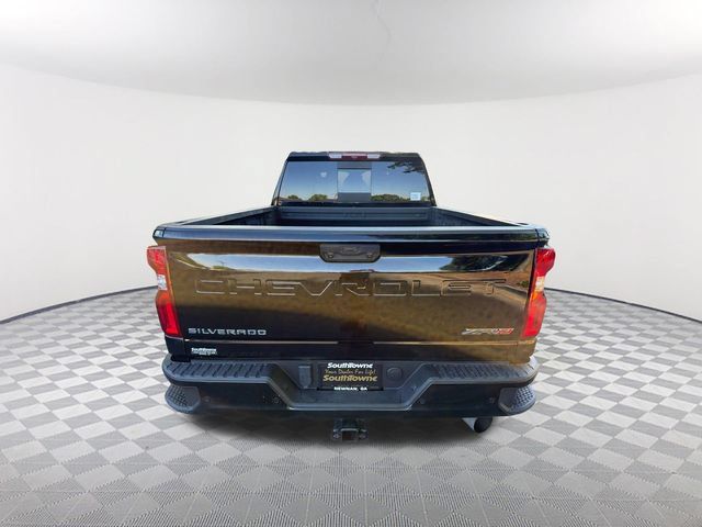 Used 2024 Chevrolet Silverado 2500 ZR2 AWD/4WD image 6