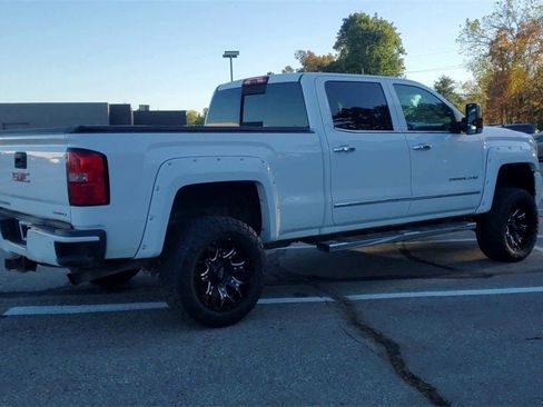 Used 2015 GMC Sierra 2500 Denali image 48