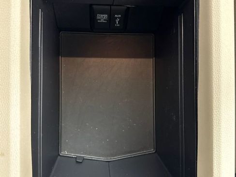 Used 2018 Honda Pilot Elite image 28