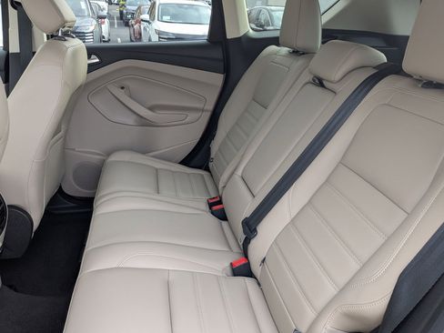 Used 2019 Ford Escape SEL image 31