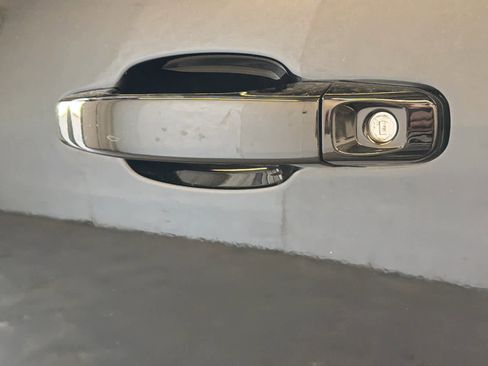 Certified 2022 GMC Canyon Elevation image 11