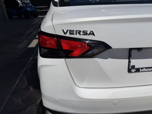 Used 2025 Nissan Versa SV w/ Trunk Package FWD image 14