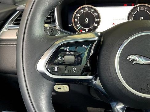 Used 2025 Jaguar F-PACE R-Dynamic S image 21