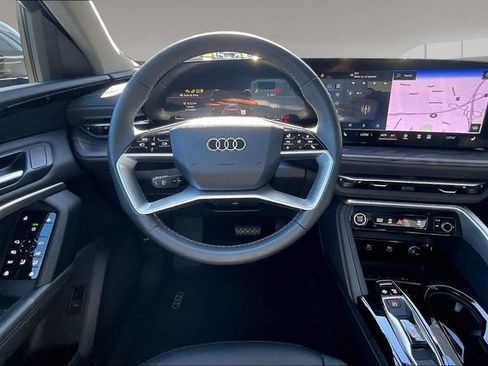 Used 2025 Audi Q5 Premium w/ Convenience Package AWD/4WD image 8