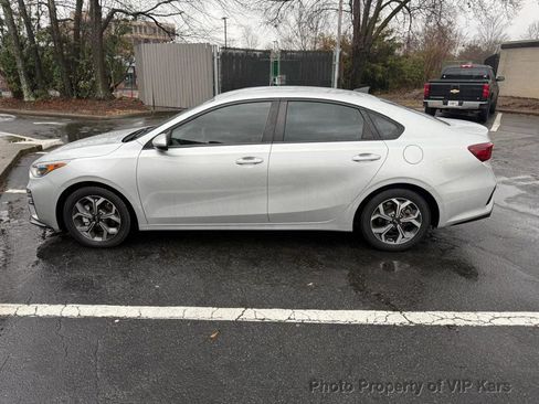 Used 2020 Kia Forte LXS image 8