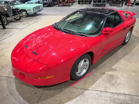Used 1994 Pontiac Firebird Coupe image 15