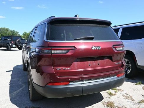 Used 2022 Jeep Grand Cherokee L Limited image 12