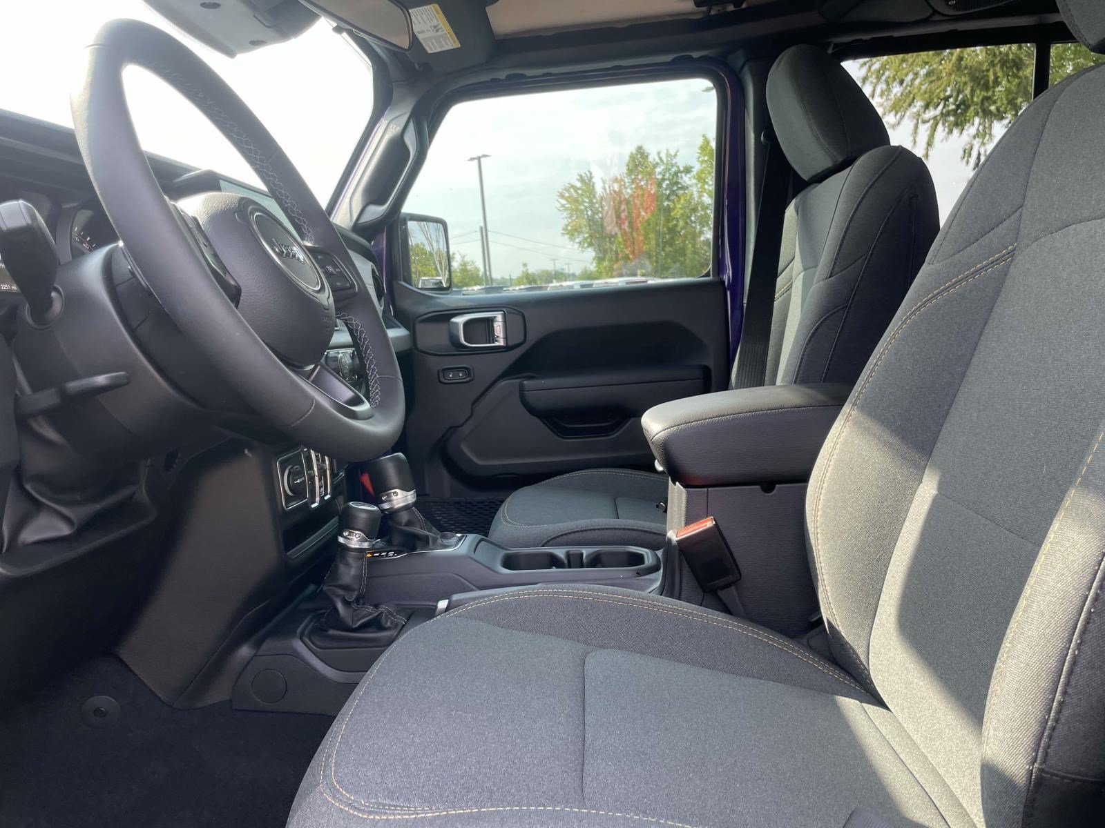 Used 2026 Jeep Gladiator Sport AWD/4WD image 13