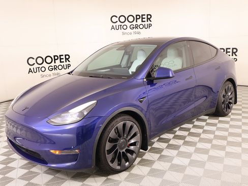 Used 2023 Tesla Model Y Performance AWD/4WD image 9