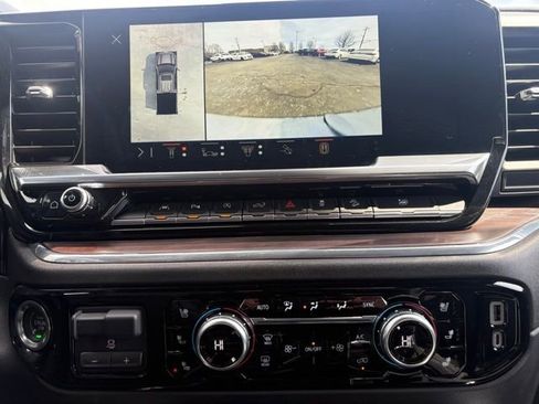 Certified 2024 GMC Sierra 1500 SLT w/ SLT Premium Plus Package image 30