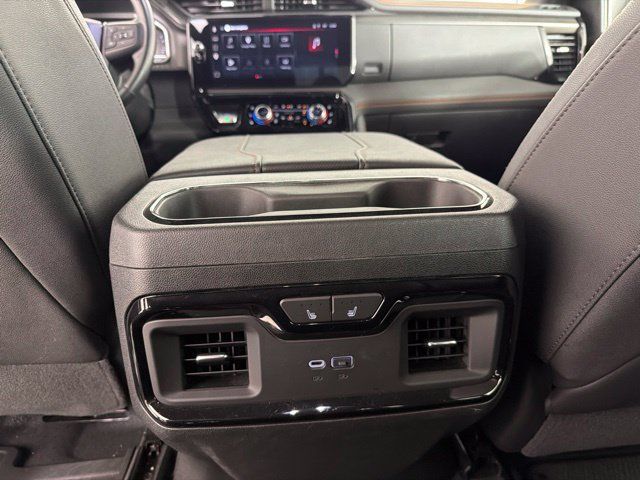 Used 2023 GMC Sierra 1500 AT4 w/ Technology Package AWD/4WD image 34