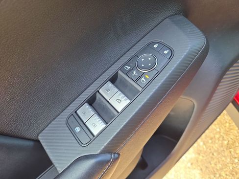 Used 2023 Mitsubishi Outlander SE image 21