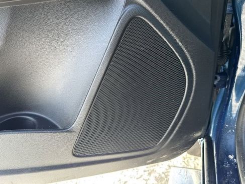 Certified 2020 GMC Canyon SLE w/ SLE Convenience Package image 22