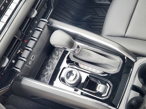 New 2026 GMC Canyon Elevation w/ Convenience Package image 24