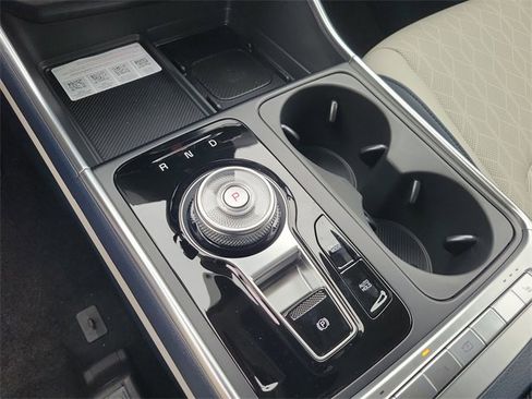 New 2026 Kia Carnival EX image 28