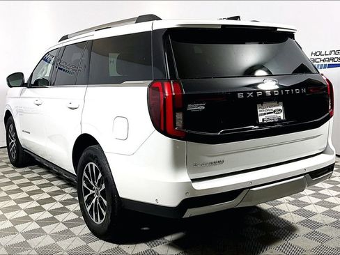Used 2025 Ford Expedition Platinum AWD/4WD image 8