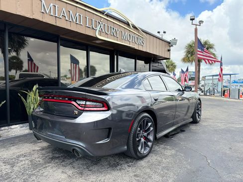 Used 2022 Dodge Charger Scat Pack w/ Plus Group RWD image 12