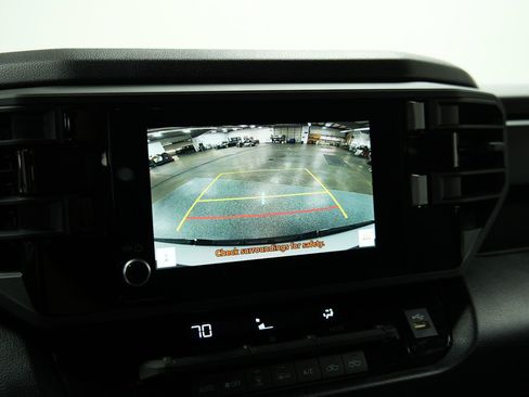 Used 2025 Toyota Tundra SR AWD/4WD image 39