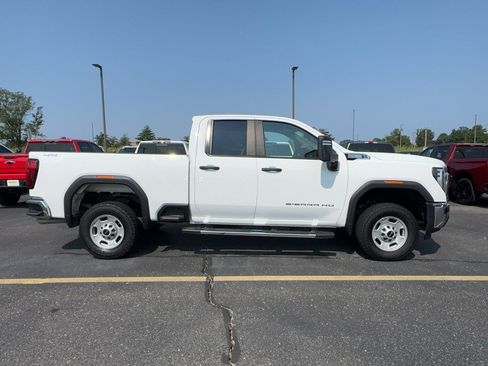 Certified 2024 GMC Sierra 2500 Pro w/ Convenience Package AWD/4WD image 1