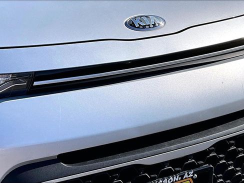 Used 2020 Kia Soul LX FWD image 25