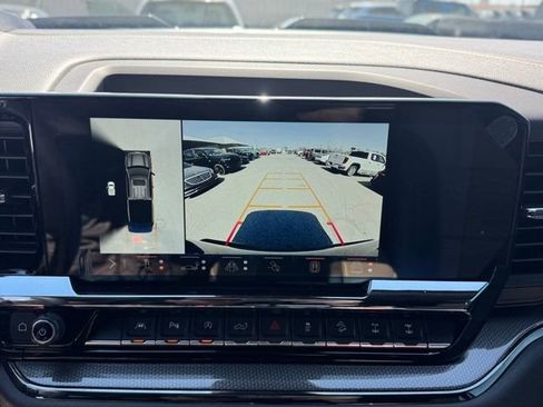 Used 2025 Chevrolet Silverado 1500 ZR2 w/ Technology Package image 20