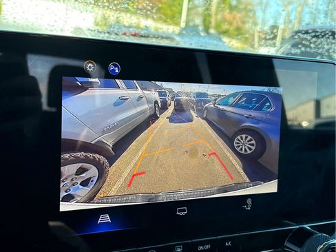 Certified 2024 Chevrolet Colorado Z71 w/ Safety Package image 18