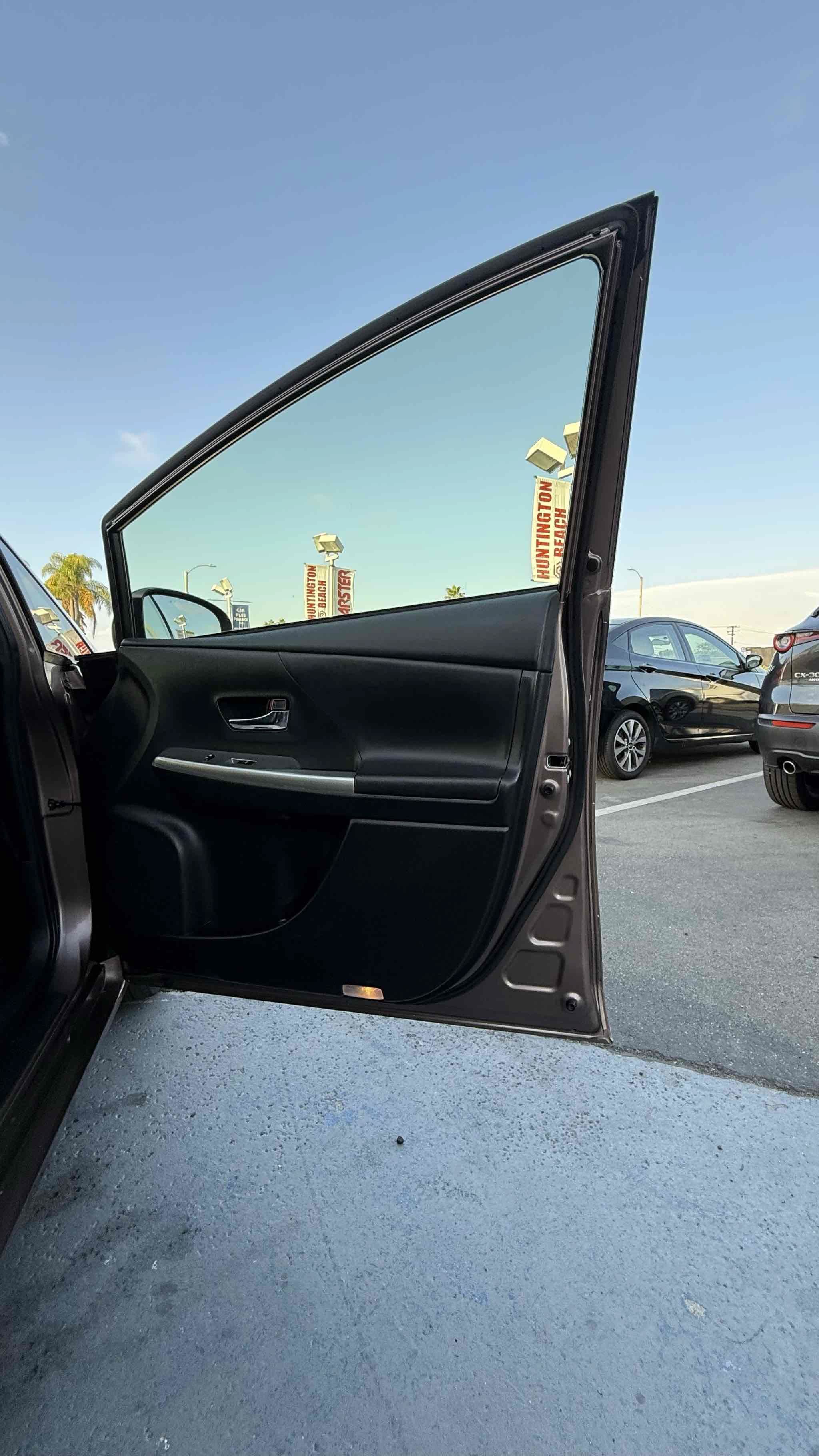 Used 2017 Toyota Prius V Four FWD image 47