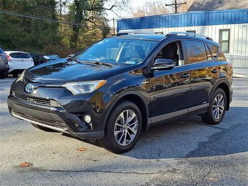 Used 2016 Toyota RAV4 XLE image 4