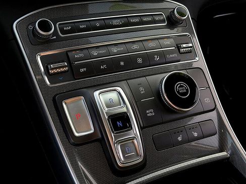 Used 2023 Hyundai Santa Fe SEL w/ Premium Package image 14