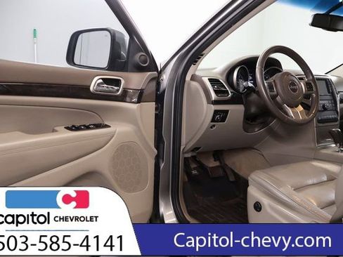 Used 2013 Jeep Grand Cherokee Laredo image 9