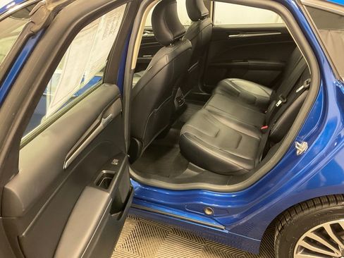 Used 2018 Ford Fusion Titanium image 25