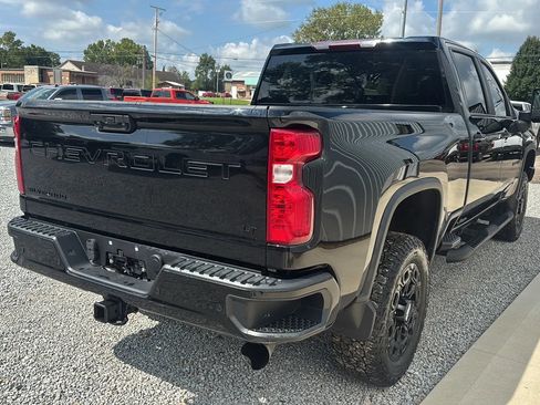 Used 2022 Chevrolet Silverado 2500 LT w/ Midnight Edition AWD/4WD image 8
