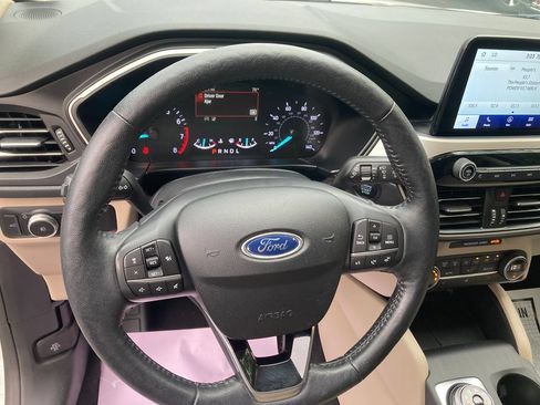 Used 2020 Ford Escape SEL AWD/4WD image 20