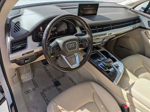 Used 2019 Audi Q7 2.0T Premium Plus w/ Premium Plus Package AWD/4WD image 10