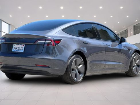 Used 2023 Tesla Model 3 Standard Range RWD image 4