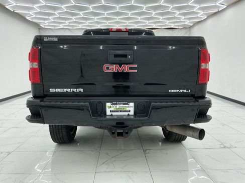 Used 2016 GMC Sierra 2500 Denali w/ Duramax Plus Package AWD/4WD image 11