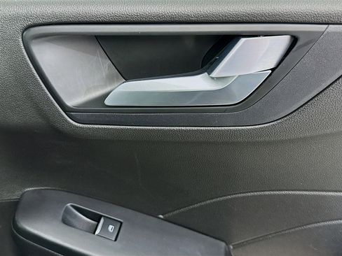 Used 2024 Ford Escape Platinum image 30