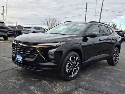 New 2026 Chevrolet Trax RS w/ Sunroof Package image 3