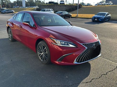 New 2025 Lexus ES 350 w/ Premium Package image 6