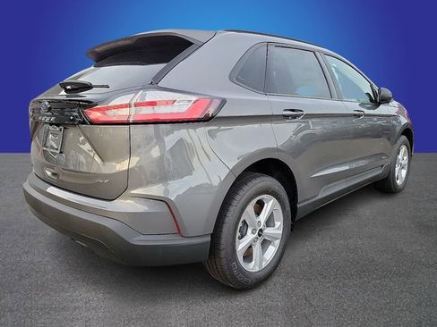 New 2024 Ford Edge SE image 3