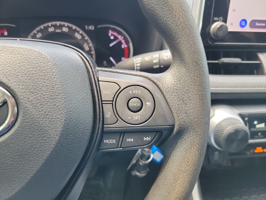Used 2023 Toyota RAV4 LE FWD image 18