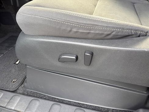 Certified 2023 Nissan Frontier SV w/ Technology Package image 17