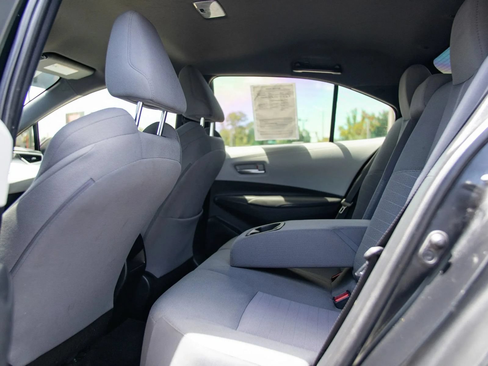Used 2021 Toyota Corolla SE FWD image 15