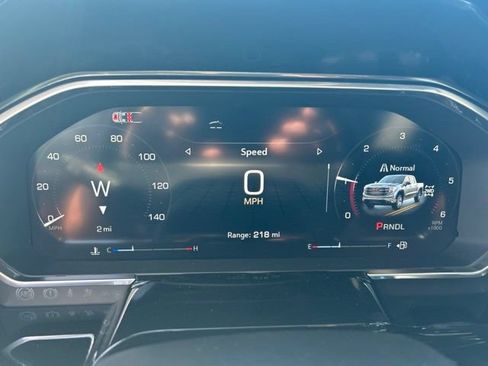 New 2026 GMC Sierra 1500 SLE w/ Preferred Package AWD/4WD image 9