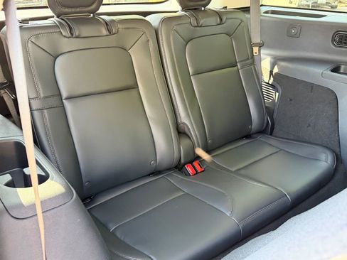New 2026 Lincoln Aviator Reserve AWD/4WD image 10