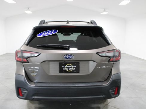 Used 2021 Subaru Outback Premium AWD/4WD image 8