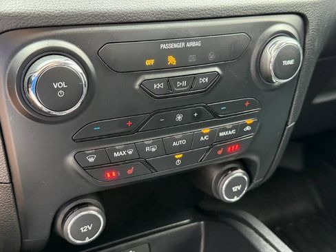 Used 2019 Ford Ranger Lariat w/ FX4 Off-Road Package AWD/4WD image 32